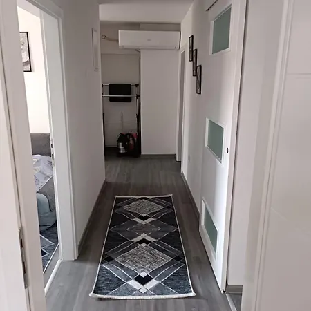 Apartment Zana *